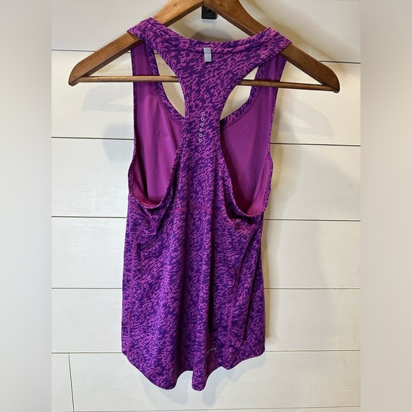 Nike Women's Vibrant Purple Tank Top- size Small - Picture 3 of 4